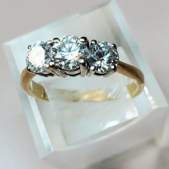 18K white gold women’s diamond ring - Picture 4 of 10